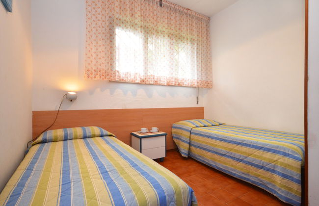 3 bedroom House in Lignano Sabbiadoro with garden and terrace - Photo 11