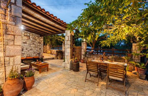 Petalidi Olive Garden Stone House near the beach - Foto 2