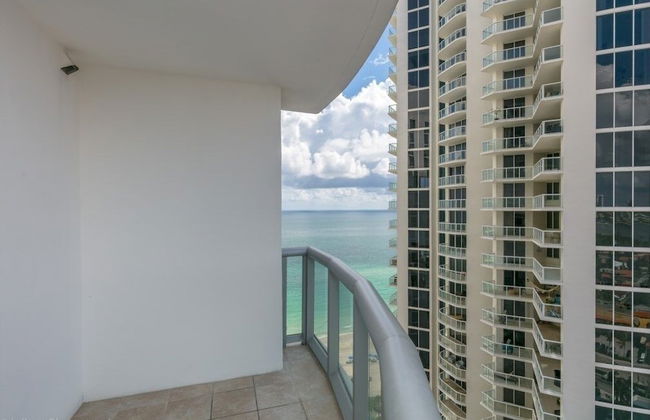 2 Br Luxury Suite In Marenas Beach Resort 2 Bedroom Condo by RedAwning - Foto 27