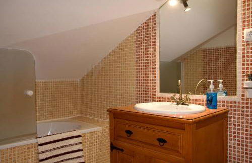 'El Mirador de Sotillo', un Oasis de Confort con Piscina y Jacuzzis - Photo 30