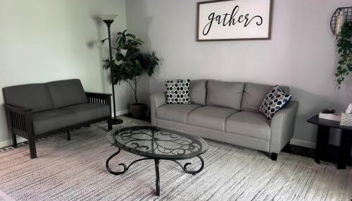 Luxury 6BR Retreat Firepit Foosball Backyard - Foto 2