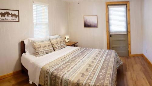 Lakeside Retreat - Romantic Cabin - Resort Pool, Dock, Fire Pit! - Foto 3