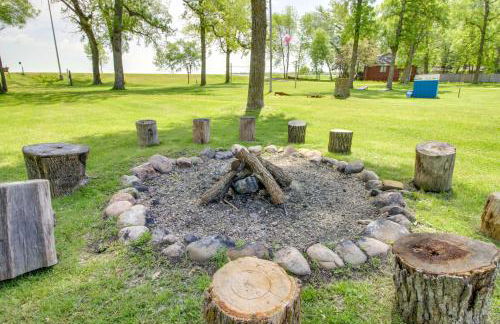 Boat and Fish on Mille Lacs Lake Walleye Cabin - Foto 24