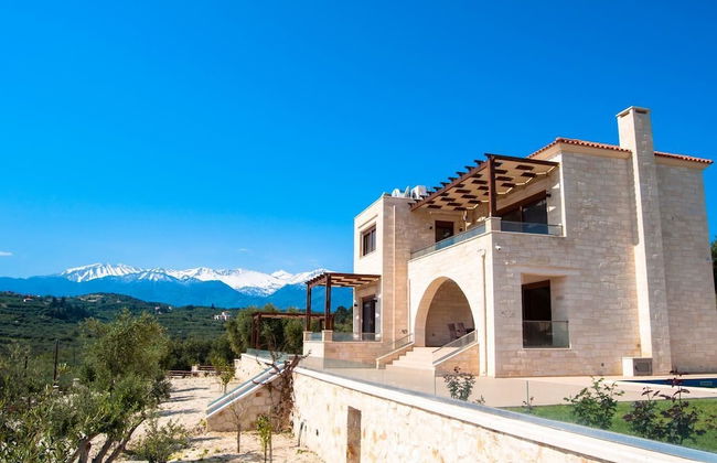 Levanta Luxury Stone Villa - Foto 1