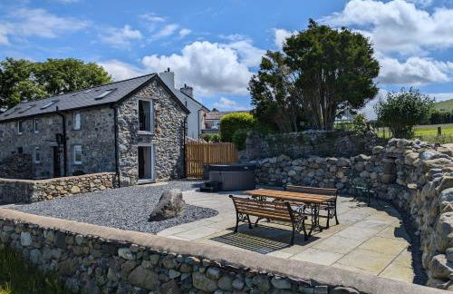 Horseshoe Cottage historic gem near Snowdonia. - Photo 4