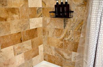 Iris Manor Luxury Modern Stay Near UAB - Photo 17