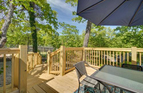 Charming Mountain Home Retreat Walk to Marina! - Foto 36