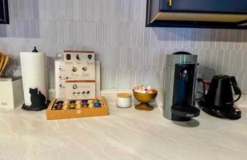 8 Cats Cincinnati-Cozy Poolside Apartment Near Zoo - Foto 15