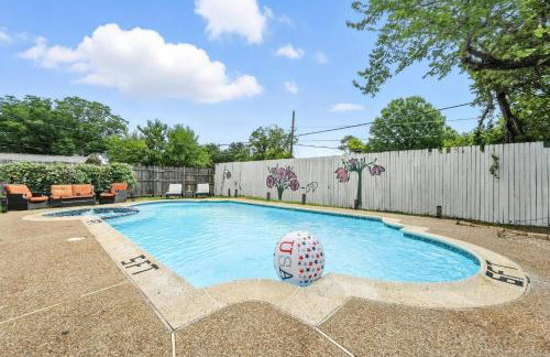 The Oasis 3BR house near stadium and DFW with Pool - Foto 9