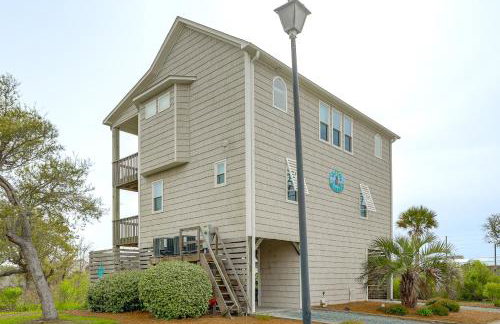 Walk to Surf City Beach Ocean-View Home with Decks! - Foto 30