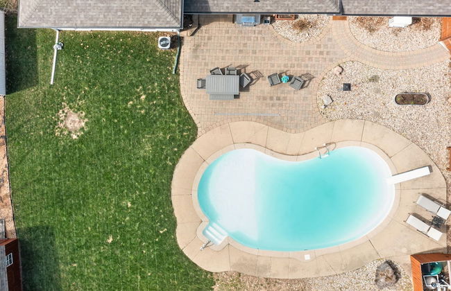 Hometown Hideaway - 4BR 2 5BA Pool Game Room - Foto 63