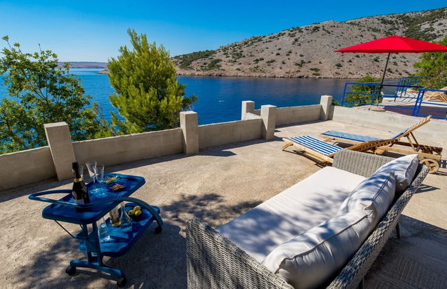 Sunny Beachfront Jablanac Apartments - Foto 11