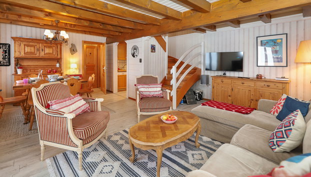 Cheechako - Foto 2, Living Room