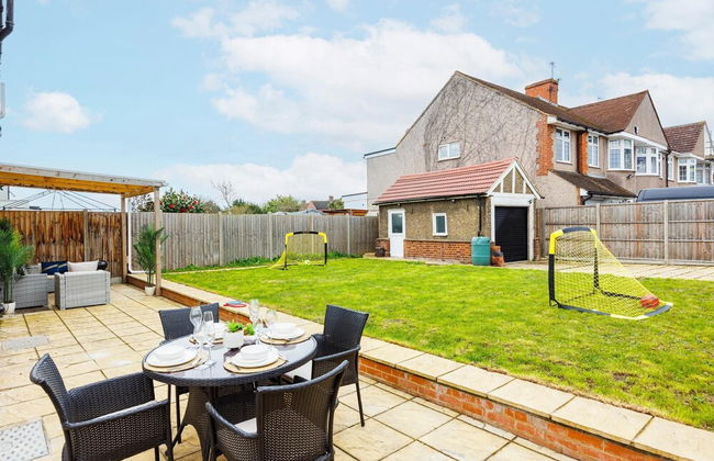 Luxurious - Pool Table - Games Room - Free Parking - Photo 61