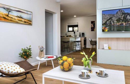 Villa Luxury Dream, Indoor Heated Pool, 7 persons, Sea Views, Omiš - Foto 11