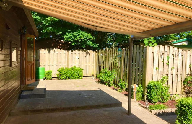 Chalet in Veluwe Near De Grote Ark - Photo 9