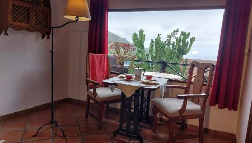 Rustikale Ferienwohnung mit Balkon und Meerblick - Photo 4