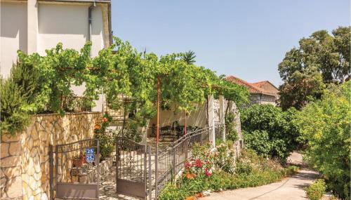 Awesome Home In Ploce With Jacuzzi - Foto 4, Garden