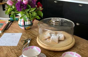 The Cricketers House - Photo 37