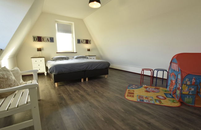 Modern Holiday Home in Westerland - Photo 5