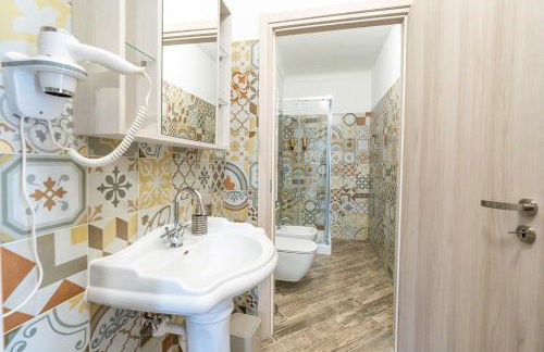 Margot Family - Photo 48