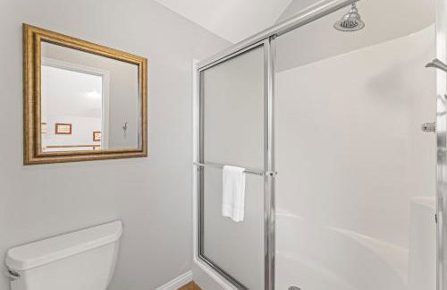 Family-friendly Home Hot Tub Lake View & Pool Access - Foto 35