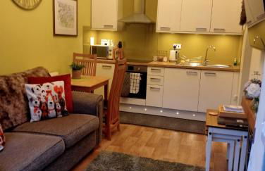 Larch Cottage Ruston with hot tub, dogs go free - Foto 5