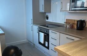 Next to USW 3 EnSuite Bed Home in Treforest - Foto 3