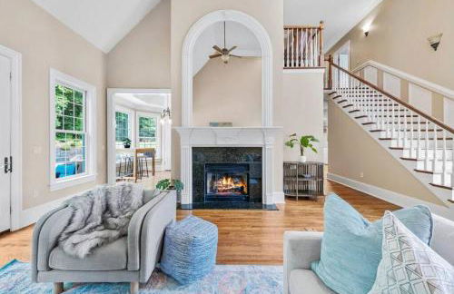 Lush Palace Has Power and Water, MTR Options - Foto 14