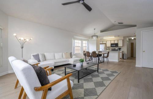 Family Apt very close to Disney Clean 3BR - Foto 32