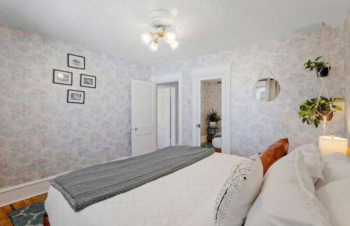 AC 6BR 2BA Quiet Retreat Central Location - Foto 42