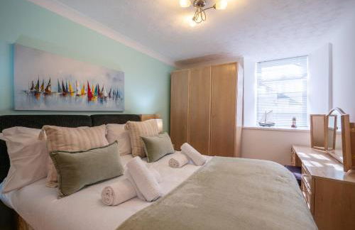 Coastal Escape with Balcony & River Dart Views - Foto 6