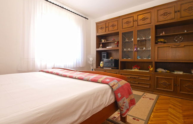 Apartment 1644 - Photo 2