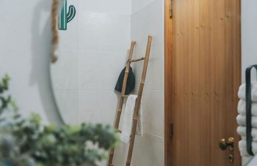 Surf GuestHouse - 7min walk to the beach - Foto 37