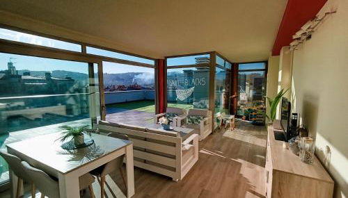 Ático Chill-Out de lujo con piscina y garaje gratis - Foto 4