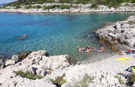 Kaprije apartmani Tina i Ena - Foto 17