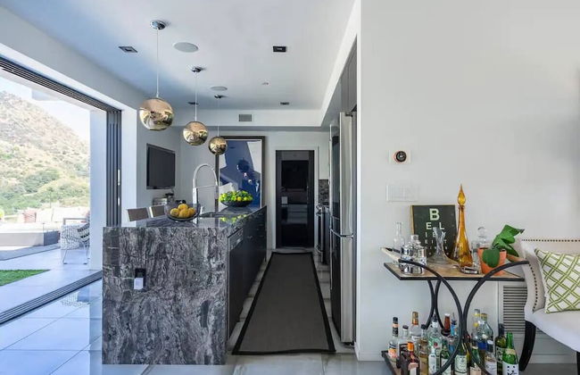 Troy Dr - Sleek & Modern Hollywood Hills Home With Stunning Views - Foto 22