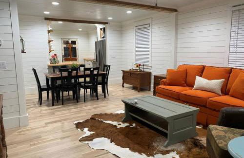 Walk to Bay Street and Historic Downtown Beaufort! Close to Parris Island MCRD!! - Photo 2