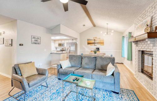 Modern Bentonville Retreat - Sleeps 6 Near Trails - Foto 17