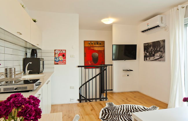 TLV Suites by the sea 3 Rooms - Foto 8