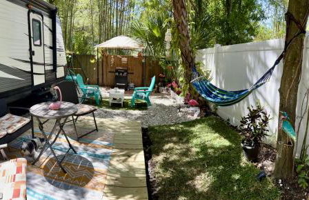 Garden Paradise RV Camper near Clearwater Beaches - Foto 1