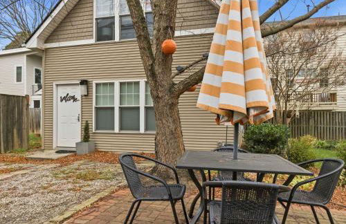 Cozy Carriage House - Clarendon Getaway - Foto 9