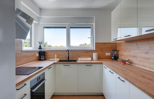 Apartment in Croatia Near Adriatic Coast - Photo 25