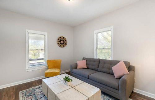 Downtown home! Walk to Bulls Stadium, DPAC & food - Foto 17