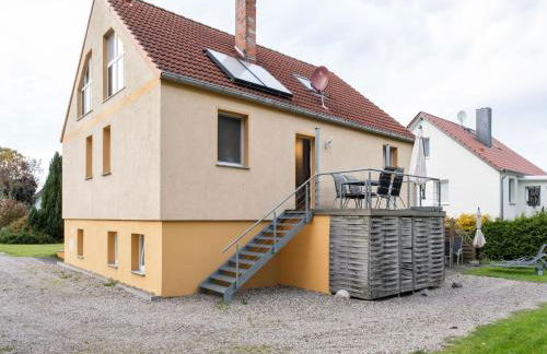 Snug Apartment in Kalkhorst with Terrace near City Center - Foto 10