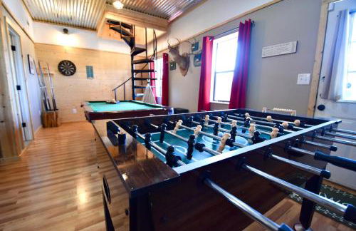 East Tennessee Family Mountain Retreat with Private Vineyard - Photo 47