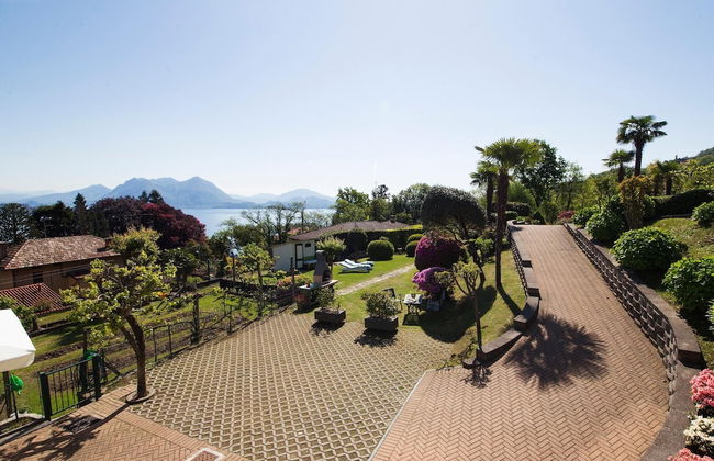 The Cottage on the Lake - Photo 23