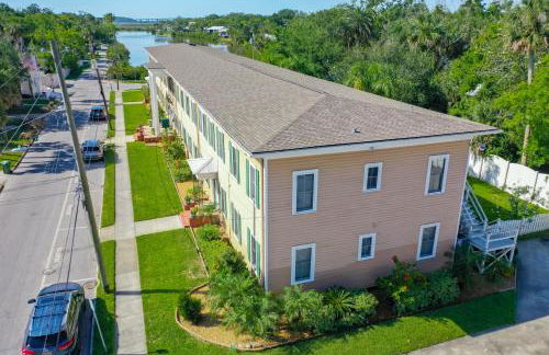 Cozy Quiet St Augustine Private Condo - 2bed, 1 bath, Sleeps 6, Steps to Historic St Augustine Center & All Tourist Attractions, Restaurants, Cafes, Backyard, Porch - Foto 36