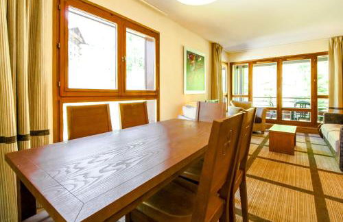 Spacious Family 2-bed, 2-bath with parking, private piste - Foto 31