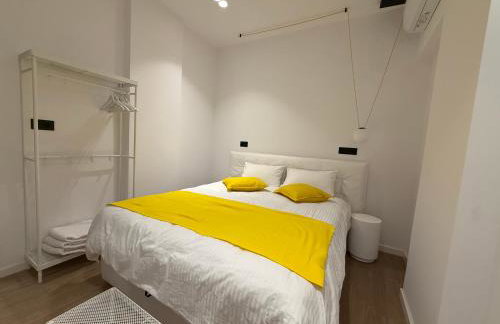 Studio 8 black & Yellow Urban Apartment City Center - Foto 19